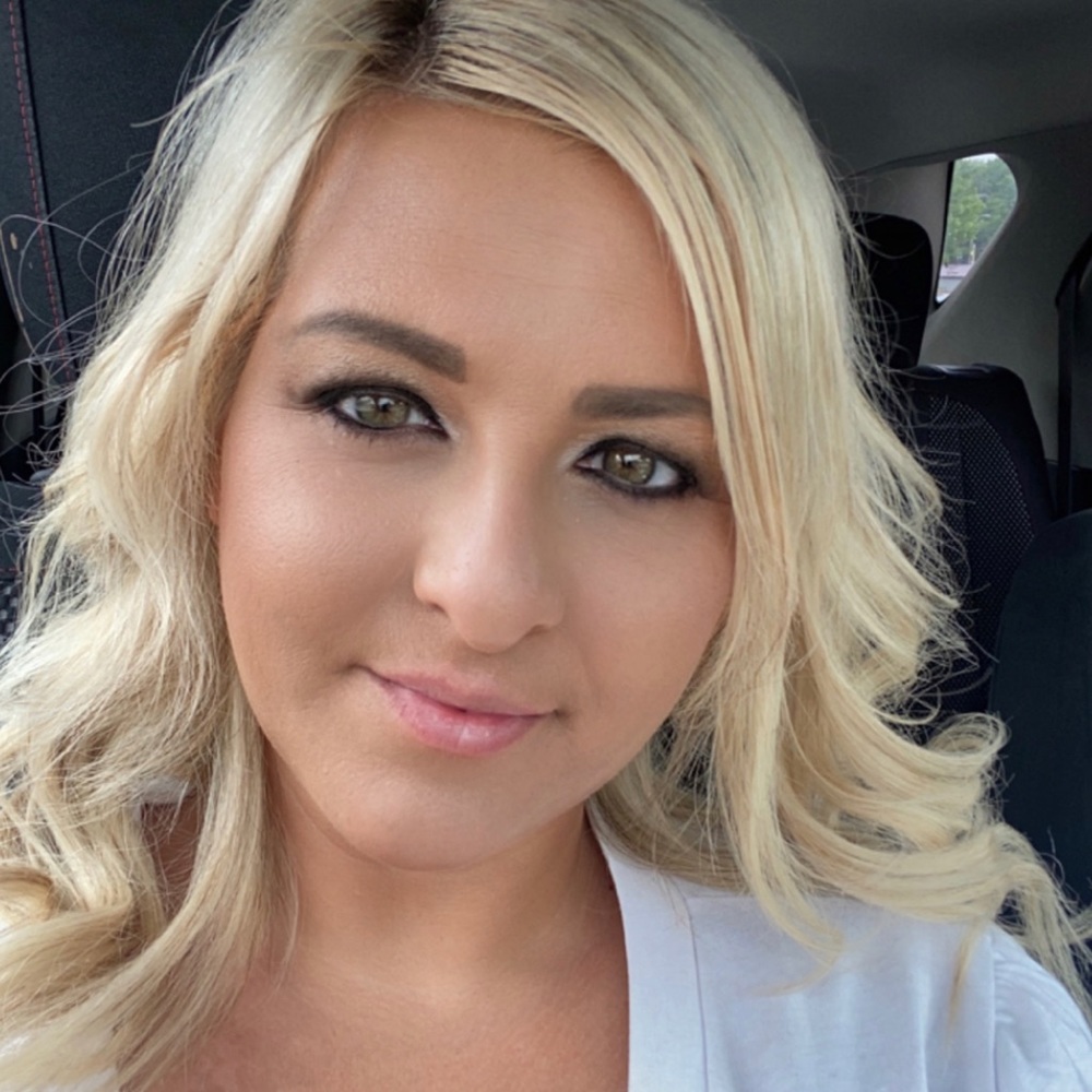 Meet your Posher, Amanda